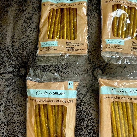 Bundle of Glitter Gold and Silver Hot Glue Sticks - Picture 2 of 3